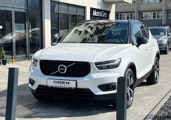 Volvo XC 40 cena 152500 przebieg: 49300, rok produkcji 2021 z Nowy Targ małe 254